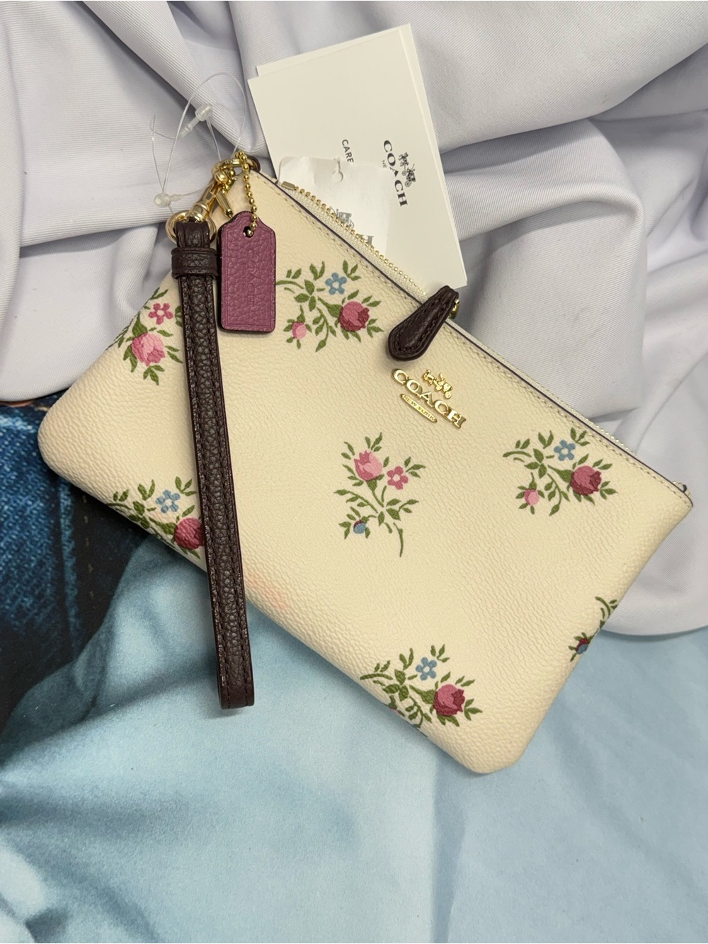 (new+tag) Coach Ivory Floral Leather Wristlet with Pink Accents & Gold Hardware